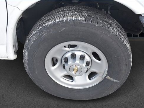 New 2025 Chevrolet Express 3500 Work Van w/ Power Convenience Package image 11