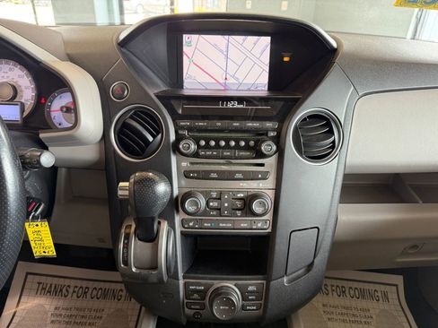 Used 2013 Honda Pilot Touring image 18
