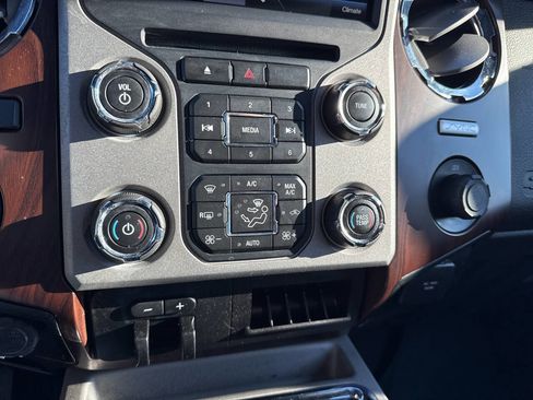 Used 2016 Ford F350 Lariat w/ Chrome Package image 18