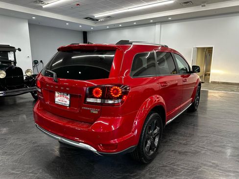 Used 2018 Dodge Journey Crossroad w/ Nav & Sun Group FWD image 5