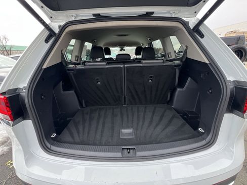 Used 2024 Volkswagen Atlas SE image 24