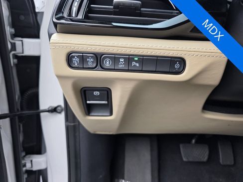 Used 2024 Acura MDX SH-AWD w/ Advance Package image 26