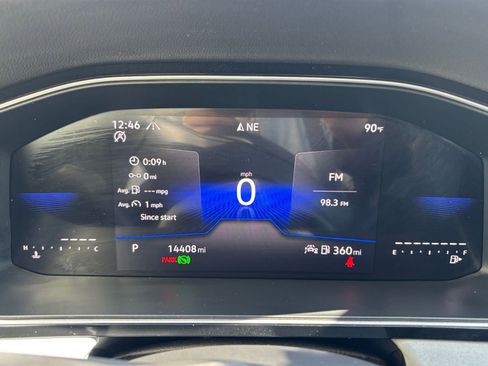 Used 2025 Volkswagen Jetta SE image 40