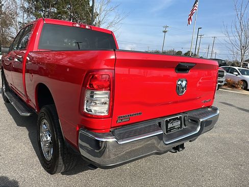 Used 2024 RAM 2500 Big Horn w/ Bed Utility Group image 10