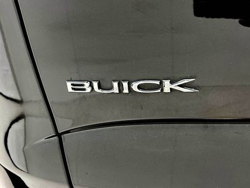 Used 2018 Buick Enclave Essence image 38