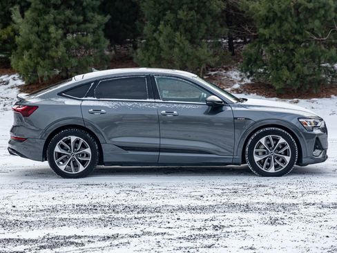 Used 2021 Audi e-tron Premium Plus w/ Premium Plus Package image 10