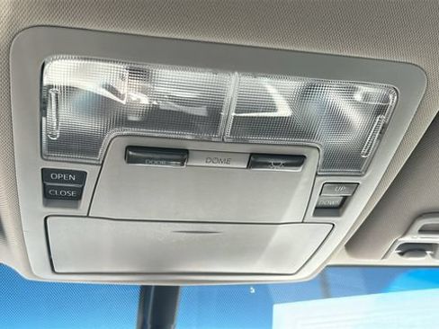 Used 2015 Toyota Avalon XLE Premium FWD image 23