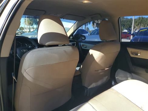 Used 2015 Toyota Corolla LE image 11