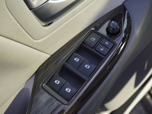 Used 2020 Toyota Sienna XLE image 13