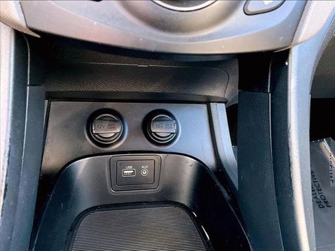 Used 2017 Hyundai Santa Fe Sport image 22