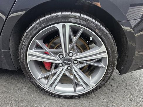 Used 2025 Genesis G70 3.3T Advanced image 11