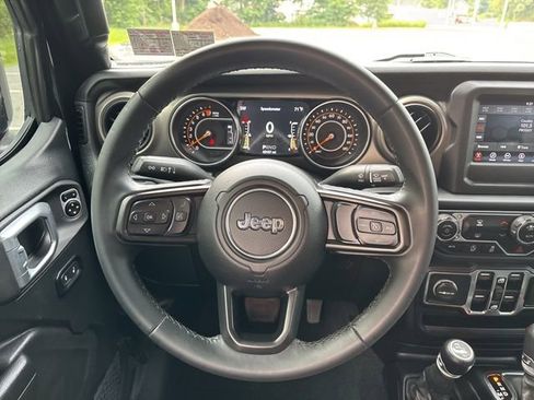 Used 2021 Jeep Wrangler Unlimited Sport image 25