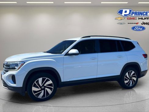 Used 2024 Volkswagen Atlas SE FWD image 4