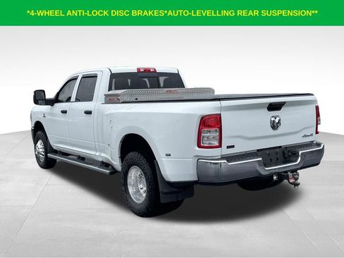 Used 2024 RAM 3500 Tradesman w/ Chrome Appearance Group AWD/4WD image 10
