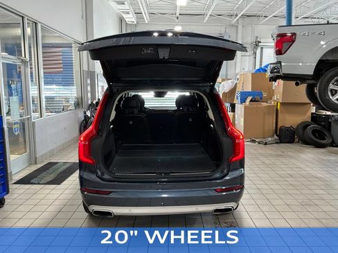 Used 2020 Volvo XC90 T6 Momentum AWD/4WD image 21