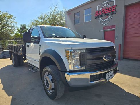 Used 2019 Ford F450 XL w/ XL Value Package RWD image 2