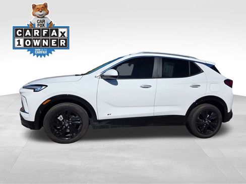 Used 2025 Buick Encore GX Sport Touring w/ Comfort Package image 3