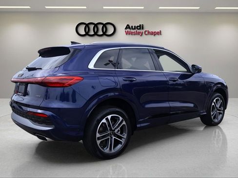 New 2025 Audi Q5 Premium image 5