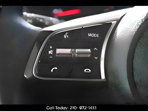 Used 2023 Kia Seltos S w/ Navigation Package FWD image 8