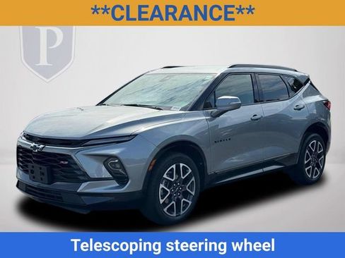 Certified 2025 Chevrolet Blazer RS FWD image 12