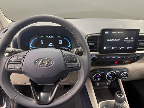 New 2026 Hyundai Venue SEL FWD image 17
