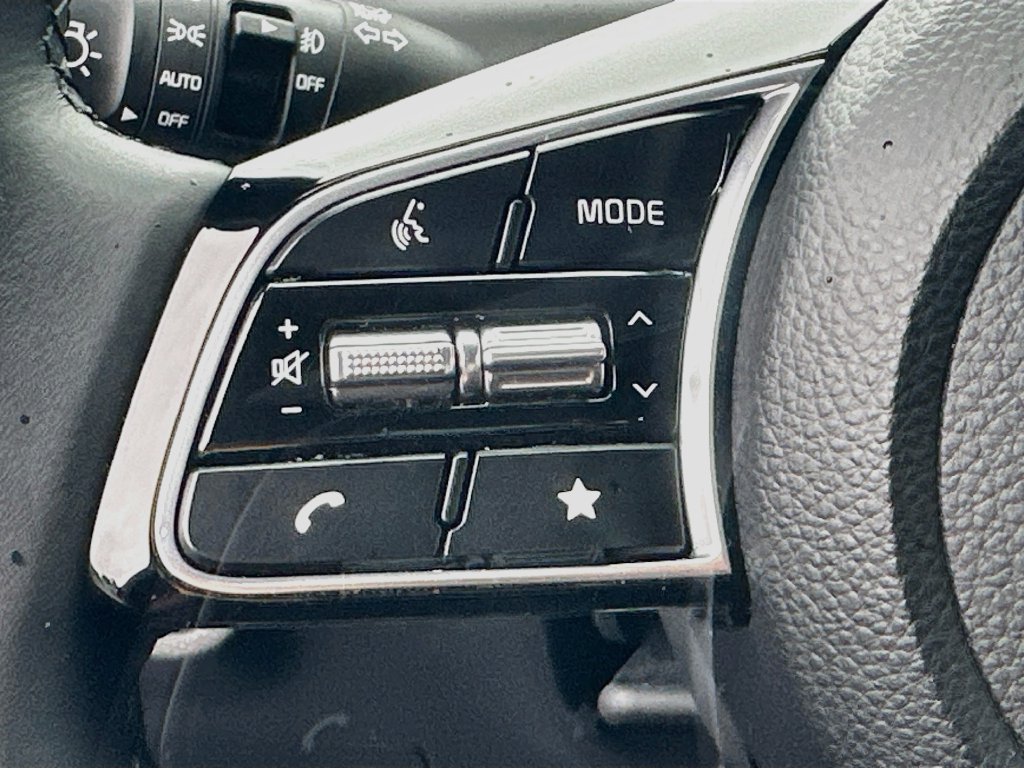 Certified 2025 Kia Seltos S FWD image 10