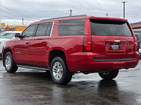 Used 2015 Chevrolet Suburban LT image 5