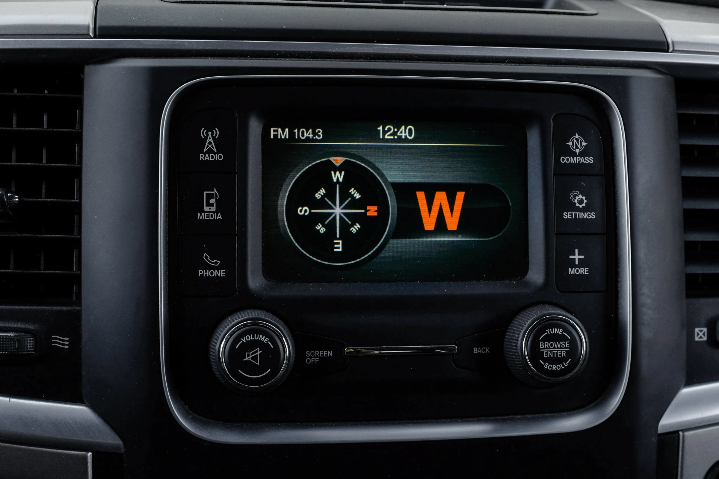 Used 2017 RAM 1500 Classic SLT RWD image 37