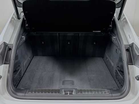 Certified 2025 Porsche Macan 4S Electric image 26