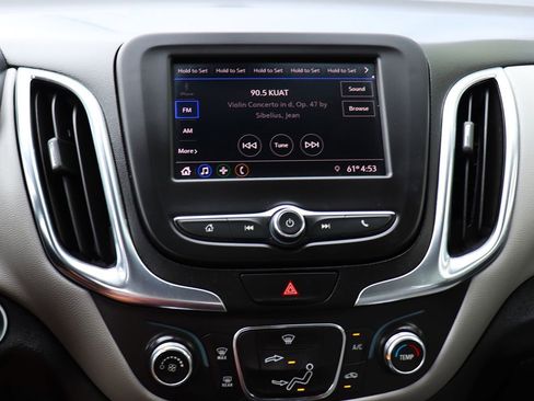 Used 2021 Chevrolet Equinox LS FWD image 44