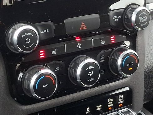 Certified 2022 RAM 1500 Big Horn image 16