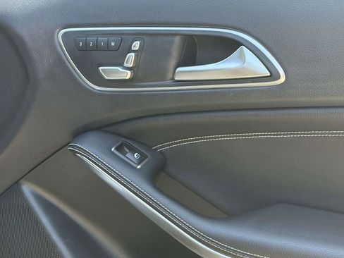 Used 2019 Mercedes-Benz GLA 250 image 8