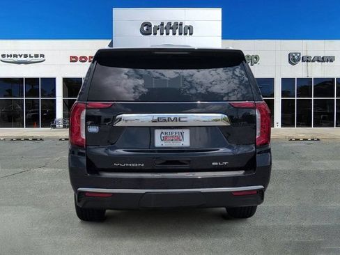 Used 2023 GMC Yukon XL SLT RWD image 8