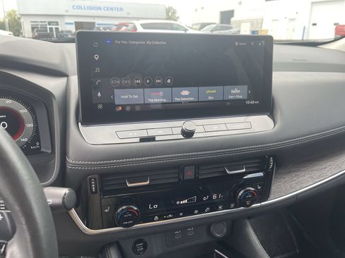 Used 2024 Nissan Rogue Platinum AWD/4WD image 13