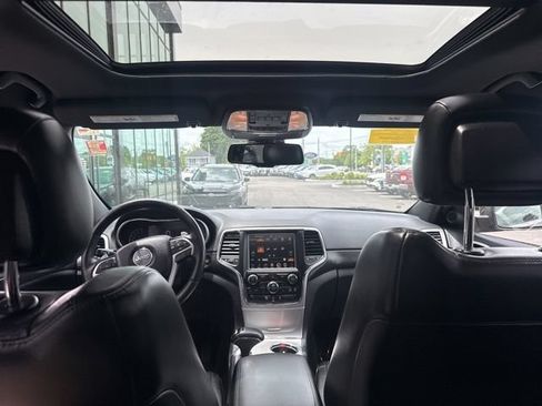 Used 2015 Jeep Grand Cherokee Altitude AWD/4WD image 13
