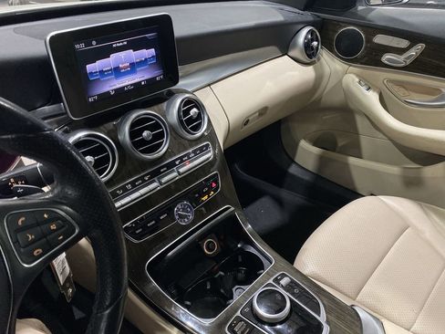 Certified 2018 Mercedes-Benz C 300 4MATIC Sedan image 8