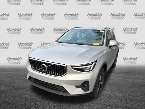 Certified 2023 Volvo XC40 B5 Plus w/ Driver Assist Package image 6