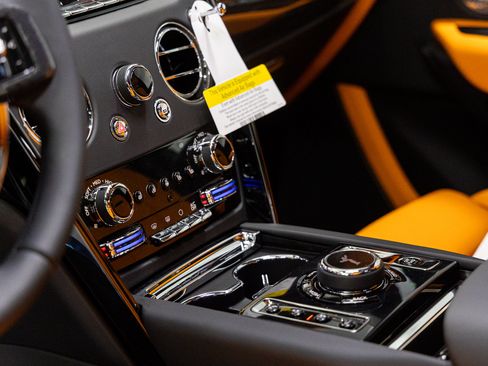 New 2027 Rolls-Royce Cullinan Black Badge AWD/4WD image 39