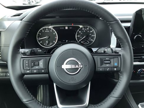 New 2025 Nissan Pathfinder SL image 25