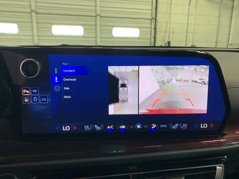 Used 2024 Chevrolet Traverse RS w/ LPO, Floor Liner Package image 5