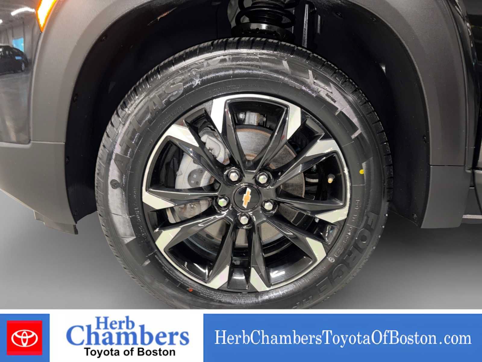 Used 2023 Chevrolet TrailBlazer LT w/ Convenience Package AWD/4WD image 19