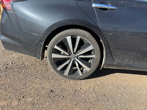 Used 2019 Nissan Altima 2.5 Platinum image 9