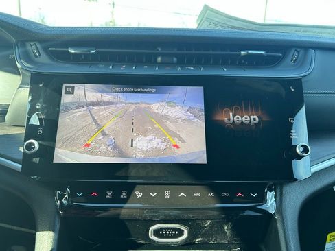 New 2026 Jeep Grand Cherokee Altitude AWD/4WD image 22