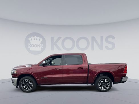 Used 2025 RAM 1500 Laramie AWD/4WD image 13