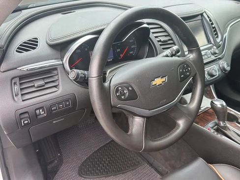 Used 2014 Chevrolet Impala LT w/ Premium Seating Package FWD image 44