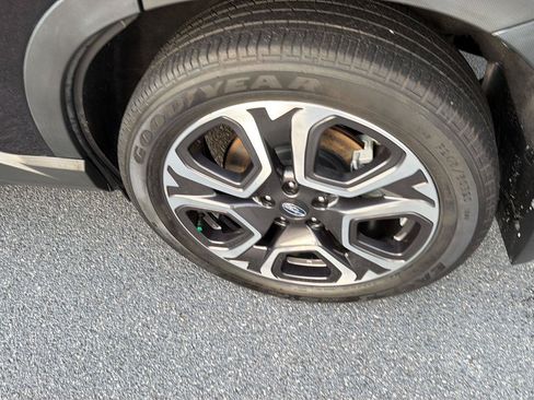Used 2023 Subaru Ascent Limited w/ Popular Package #2A AWD/4WD image 39