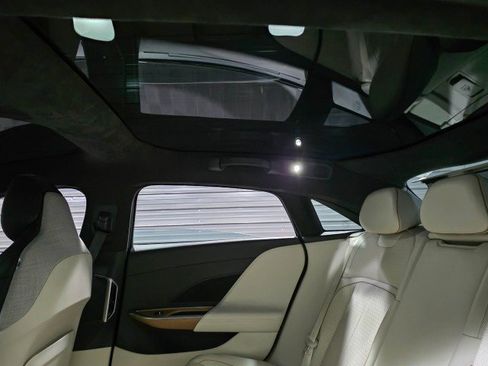 Used 2023 Lucid Air Grand Touring image 16