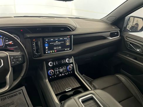 Used 2021 GMC Yukon Denali w/ Denali Premium Package image 52