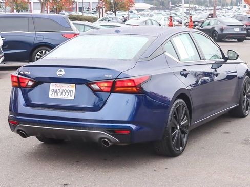 Used 2022 Nissan Altima 2.5 SR image 4