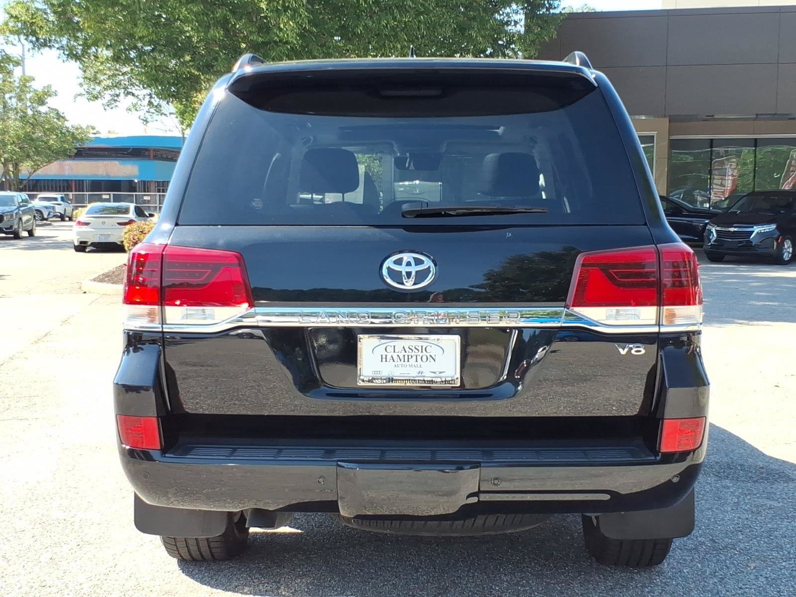 Used 2019 Toyota Land Cruiser w/ Carpet Mat Package AWD/4WD image 9